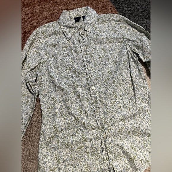 GAP Y2K button down - Picture 3 of 11